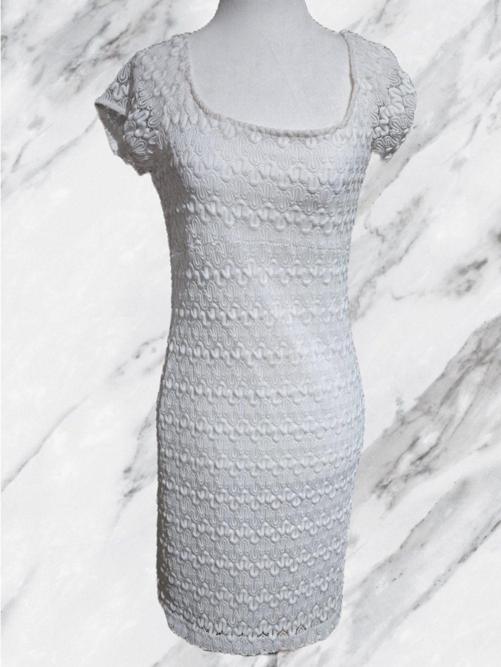 Vintage Textured Scoop-Neck White Midi Dress